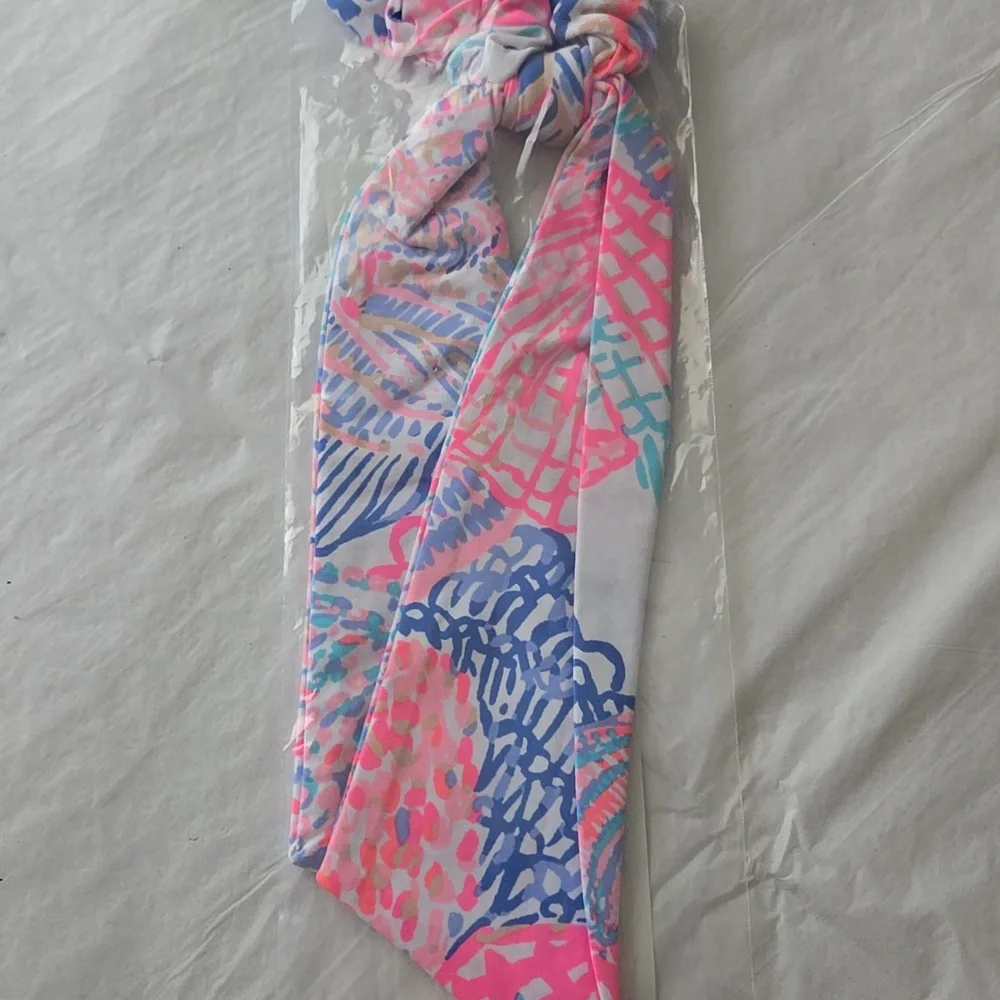 Lilly Pulitzer Scrunchie Ribbon - Picture 7 of 9